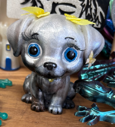 Dog with Necklace - Figurine